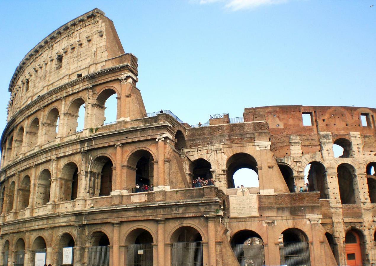 Roma Center Fori Imperiali Raffy'S Charming Suite Exteriör bild