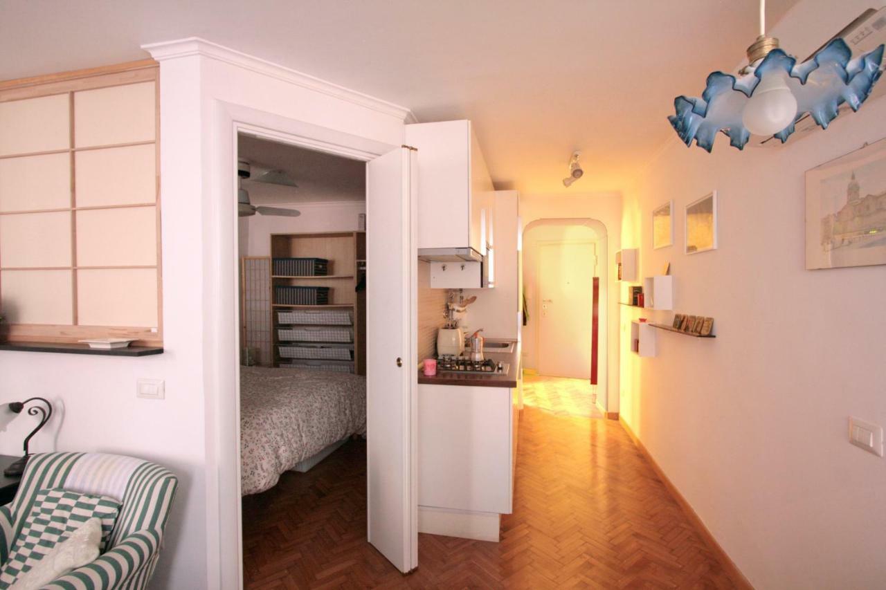 Roma Center Fori Imperiali Raffy'S Charming Suite Exteriör bild